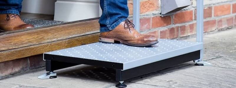 Adjustable steel Mobility Steps With Handrails