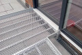 Aluminium wheelchair ramp with platform 
