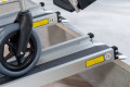 Telescopic ramp resting on step 