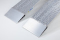 Foot of the aluminium car ramps