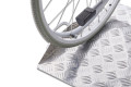 Antislip portable wheelchair ramp 