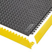 Anti-fatigue mat with detached bevelled edges 