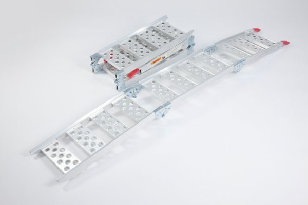 Tri-fold motorbike ramp 