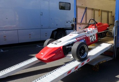 Race car loading ramps 