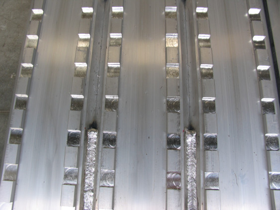 Milled surface loading ramps