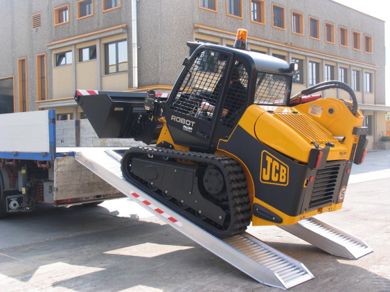 Extra Wide Aluminium Loading Ramps (2500x510x14000kg)