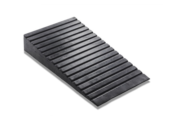 Rubber container ramp