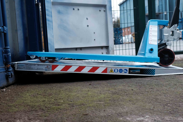 Pallet truck on ramp 