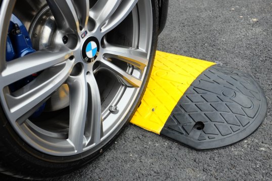 2.5M Heavy Duty Speed Bump Middle with Steel Plate (2500mm x 450mm x 60mm)