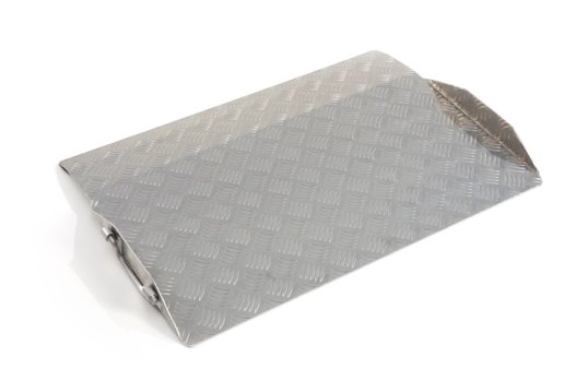 Solid aluminium wheelchair ramp