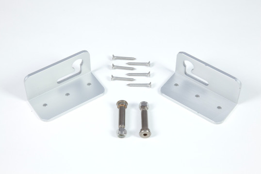 Fixing plate and screws