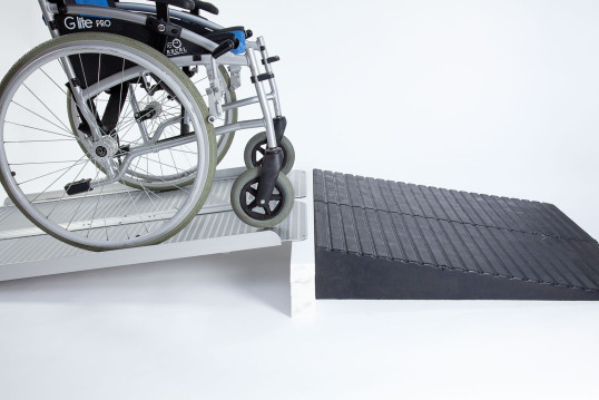 Folding Aluminium & Rubber Threshold Drive-In System (2ft & 5.5" Pair)