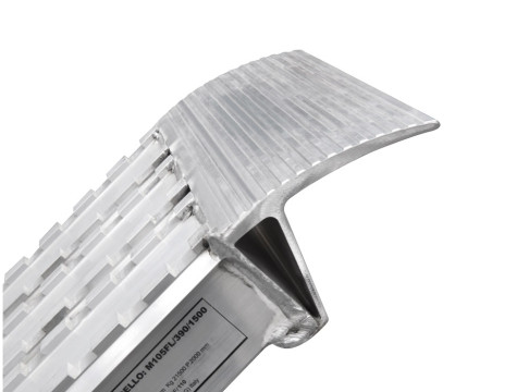 Milled surface ramps rest on connection 