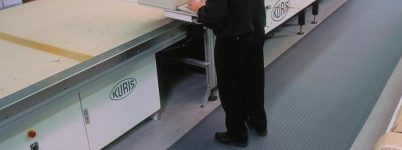 One of the benefits of anti-fatigue mats is they can reduce business costs