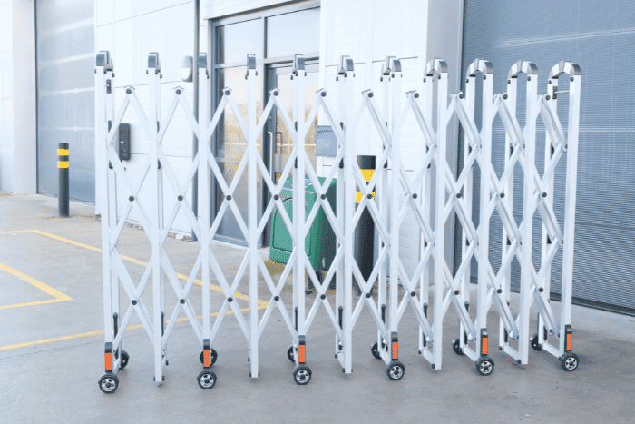 expandable barrier in use 