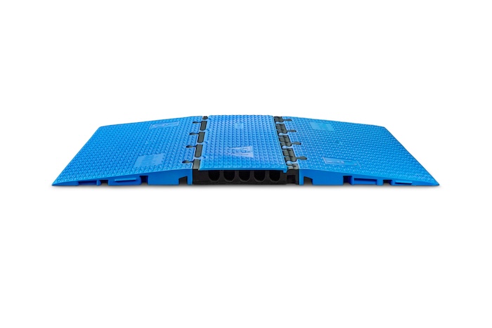 Adam Hall Defender blue cable protector