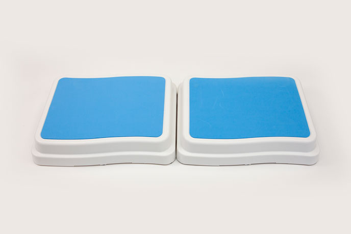Modular bath step 