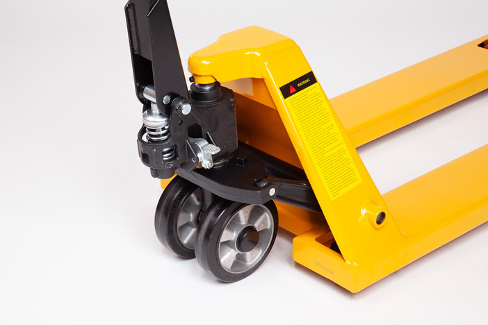 Manual pallet truck with rubber wheels 