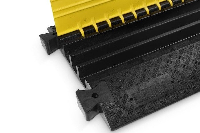 Adam Hall 3 cable protector