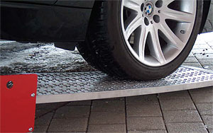 Car loading ramp