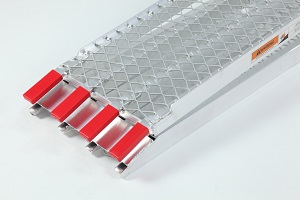 Mesh surface motorcycle ramp