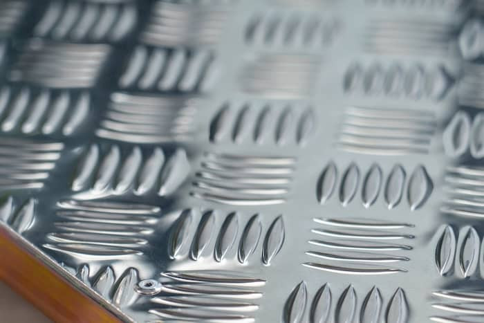Metal Half step with anti-slip chequered surface