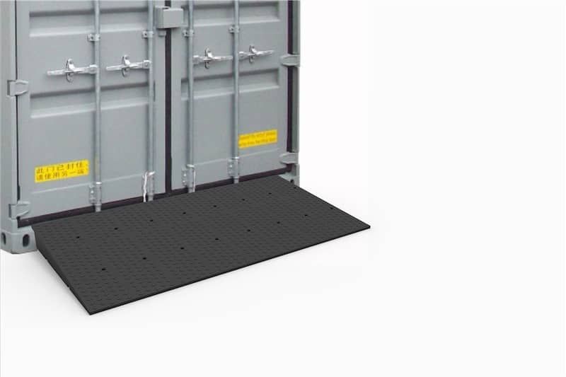 Modular rubber container ramp 
