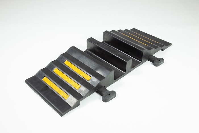 Rubber hose protector Rubber hose protector