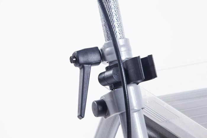 Height adjustable setting on the rollator Height adjustable setting on the rollator
