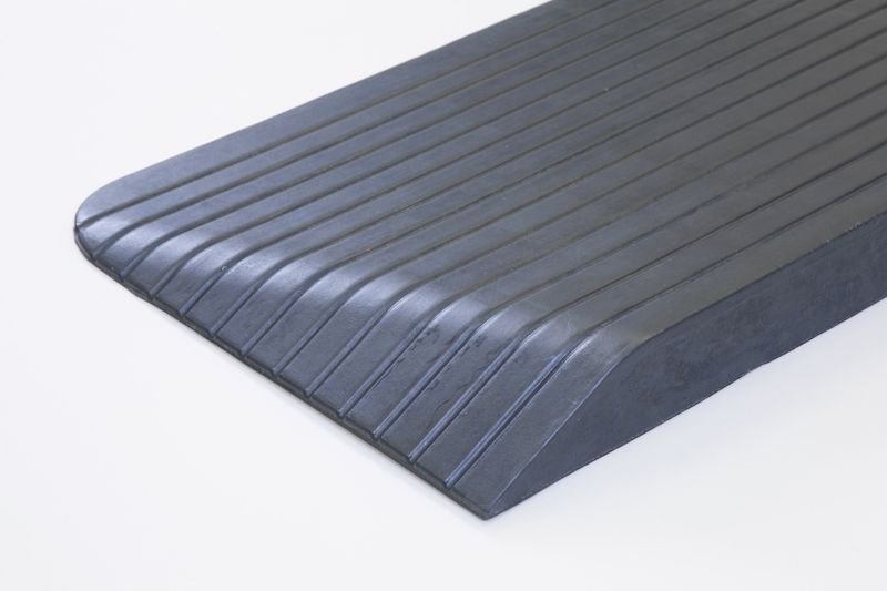 Rubber ramp sloped edges 