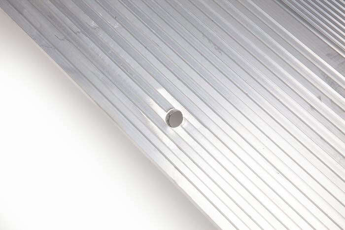 Curved rest on connection