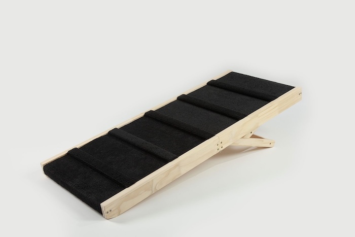 Adjustable dog ramp Adjustable dog ramp