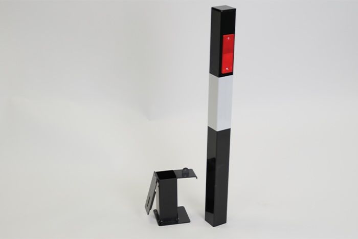 Removeable parking bollard