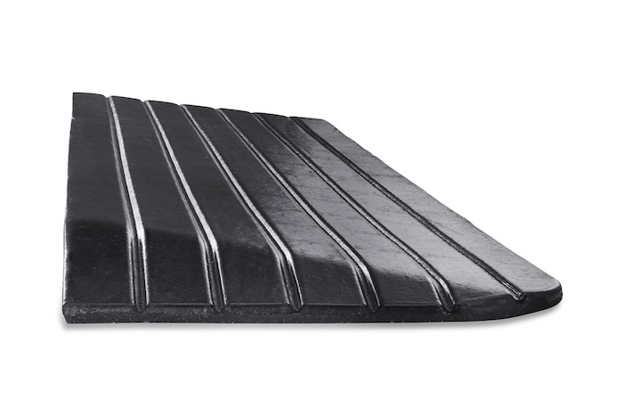 Heavy duty kerb ramp 