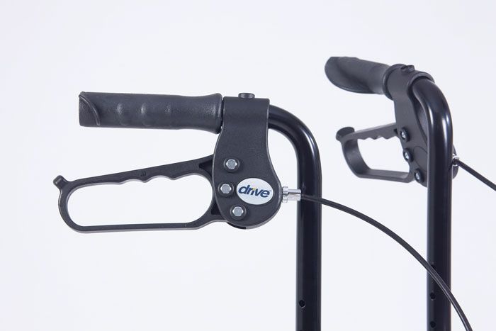 Rollator with parking brakes 