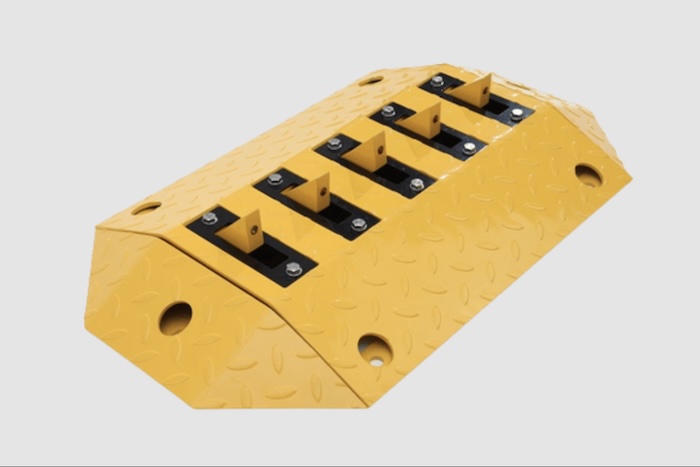 Yellow tyre killer flow plate with sharks teeth 